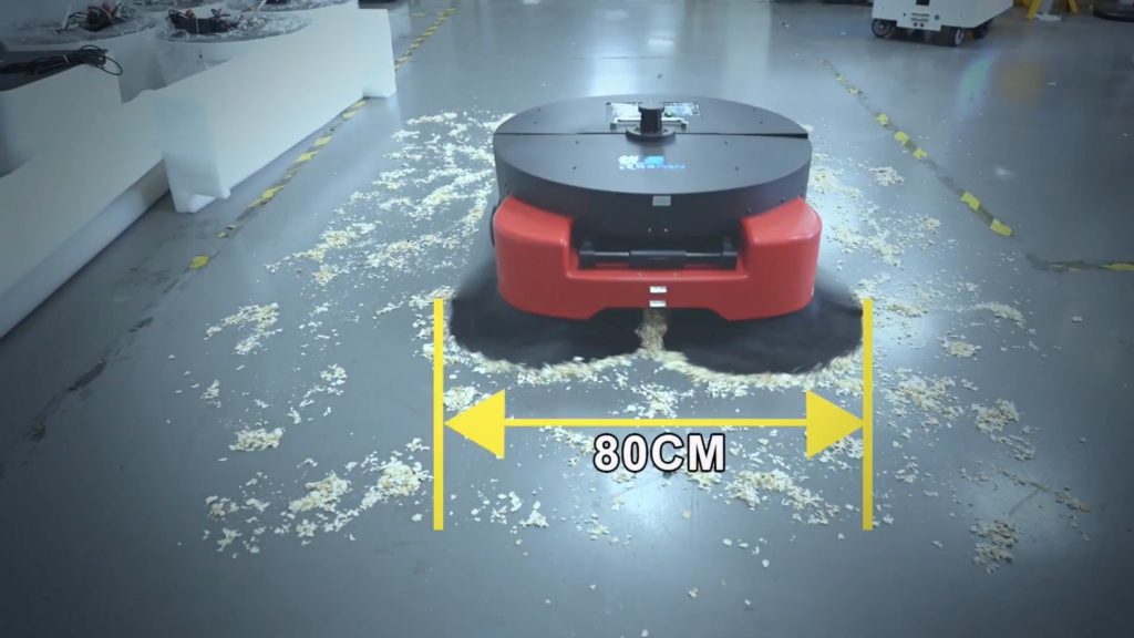 BlueBot S30 sử dụng hệ thống 2 chổi biên và 1 chổi lăn trung tâm 